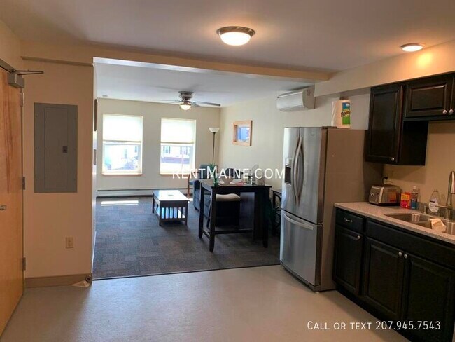 Photo - 8 Elizabeth Ave Unit 2