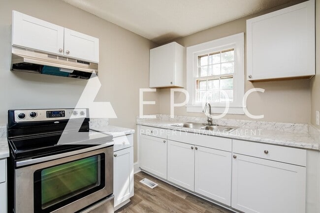 Photo - 243 S Windsor Dr