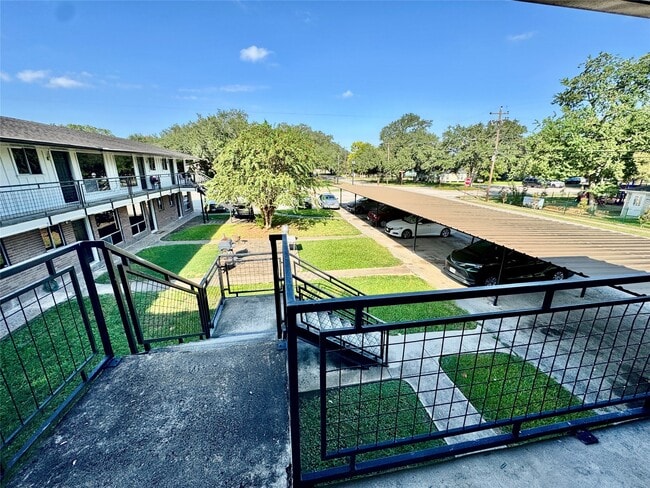 Photo - 2201 N Grand Blvd Unit True