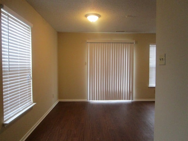 Photo - 2823 Everbloom Pl