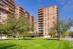Building Photo - 3920 Mystic Valley Pkwy Unit 115 Rental