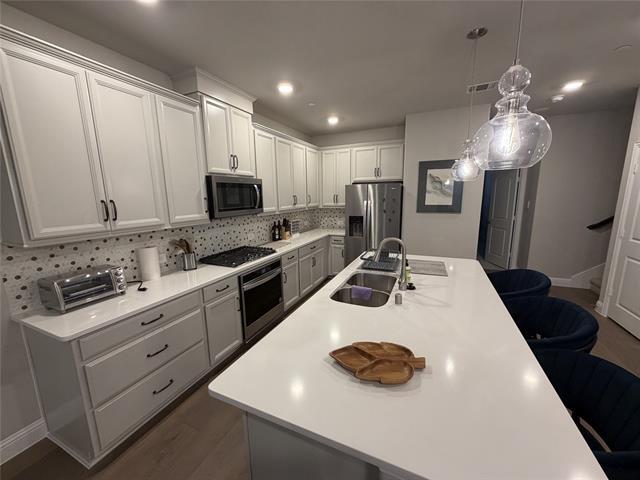 Photo - 328 Greenhouse Dr