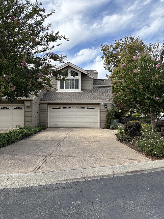 Photo - 1938 Stratton Cir