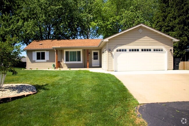 Building Photo - 2812 Stonebridge Dr Rental