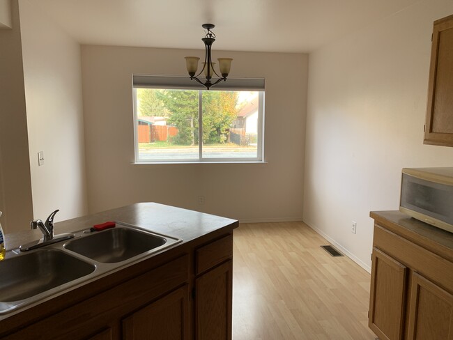 Photo - 307 River St Unit C