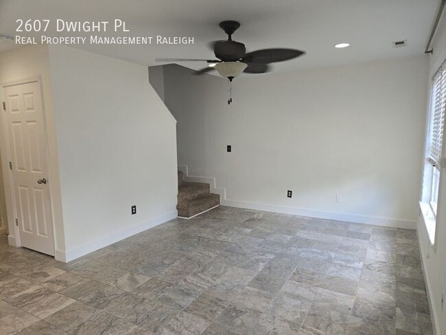 Photo - 2607 Dwight Pl