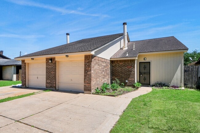 Photo - 16425 Monte Carlo Ln