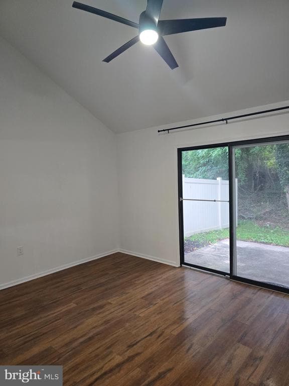 56 Lafayette Ln