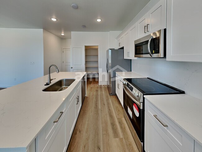 Photo - 9731 W Parkway Dr