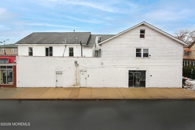 Building Photo - 199 Myrtle Ave Unit 1