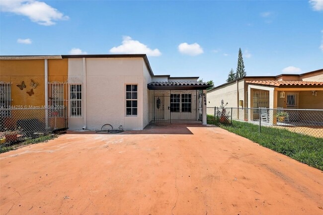 Building Photo - 6566 W 2nd Ct Unit 18 Rental