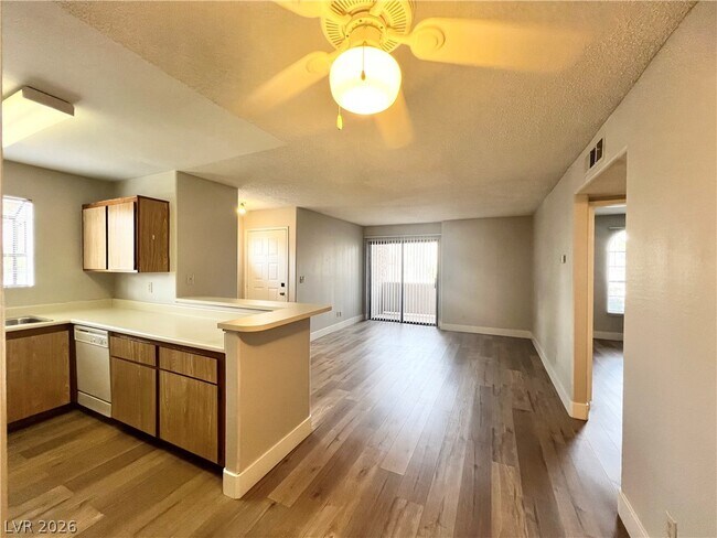 2989 Juniper Hills Blvd Unit 102