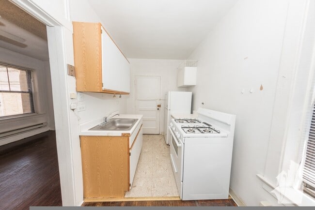 Photo - 2237 N Bissell St Unit 2237.5-2E