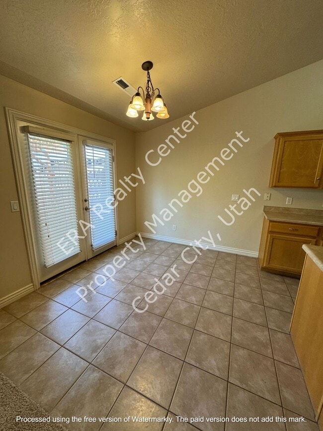Photo - 1434 Southern View Dr