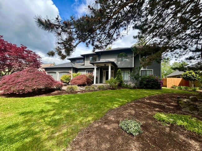 Photo - Welcome to this spacious 4-bedroom, 2.5-bathroom home located in Vancouver, WA!