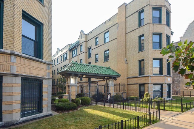 Building Photo - 2334.5 N Spaulding Ave Rental