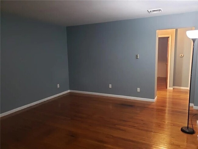 Photo - 1702 N Graham Ave Unit 1702