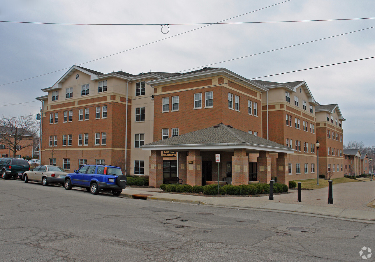 Lawnview Apartments - Lawnview Apartments
