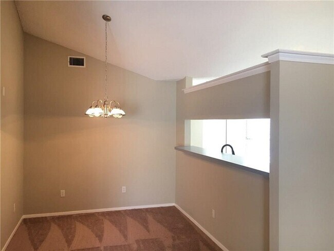 Photo - 621 Shenandoah Ct