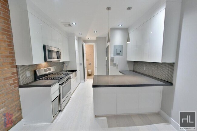 Photo - Second Avenue Unit 9