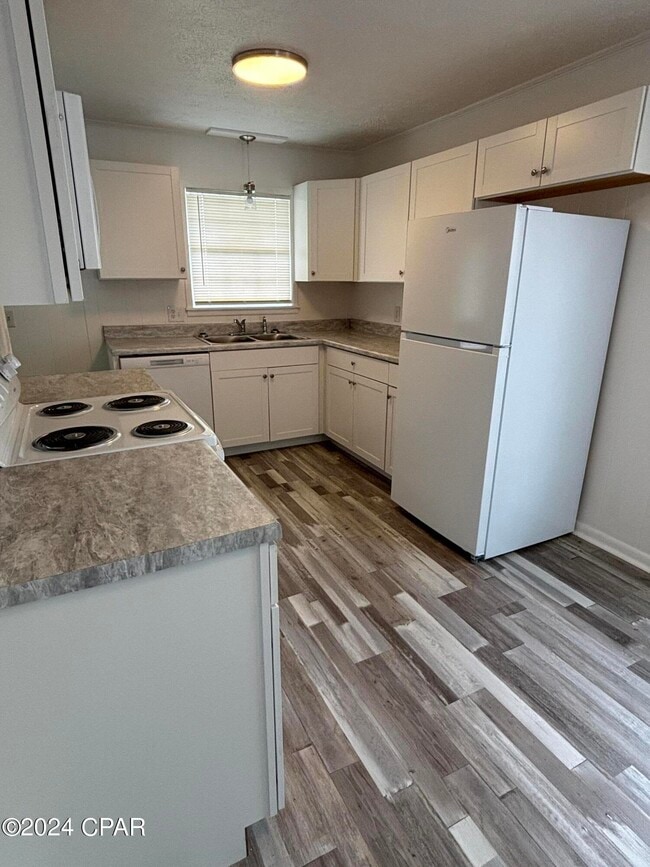 Photo - 3923 W 22nd St