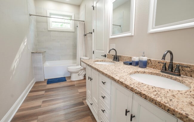 Photo - 23 E Brainerd St