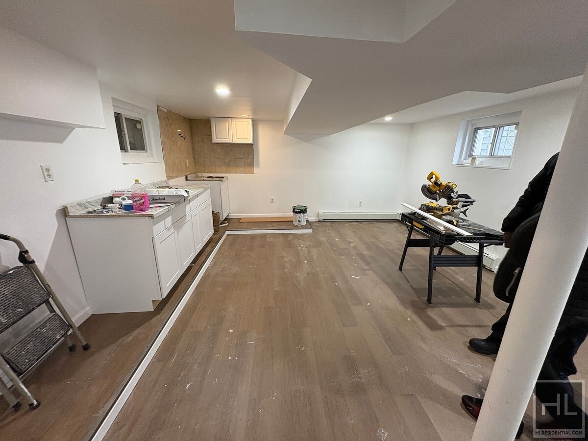 Photo - BAISLEY AVENUE, BRONX Unit 1