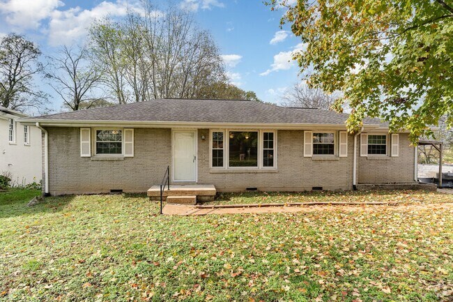 Building Photo - Classic Mid-Century Ranch Charlotte Park A... Rental