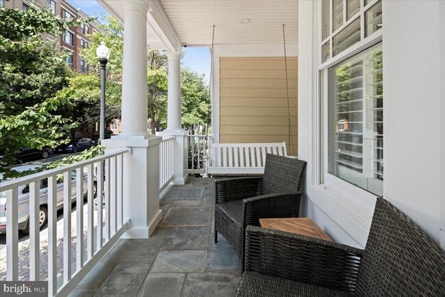 Photo - 2863 11th St N