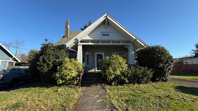 Charming 1922 Portland Original – 4-Bedroo... - Charming 1922 Portland Original – 4-Bedroo... House