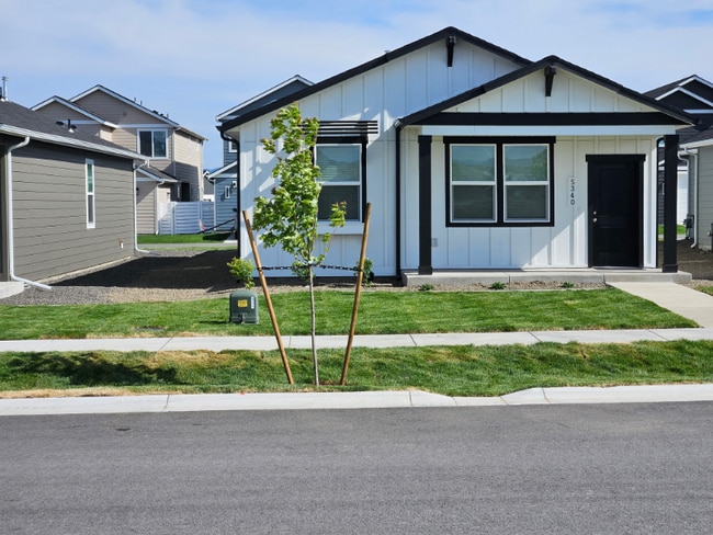 Building Photo - 5340 E Norma Ave Rental