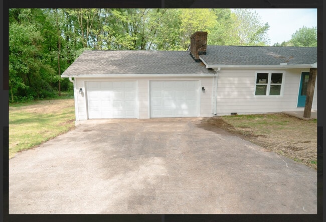 Photo - 206 Donald Alexander Rd