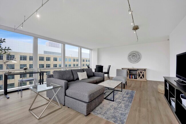 Photo - 340 W Diversey Pkwy Unit 1216