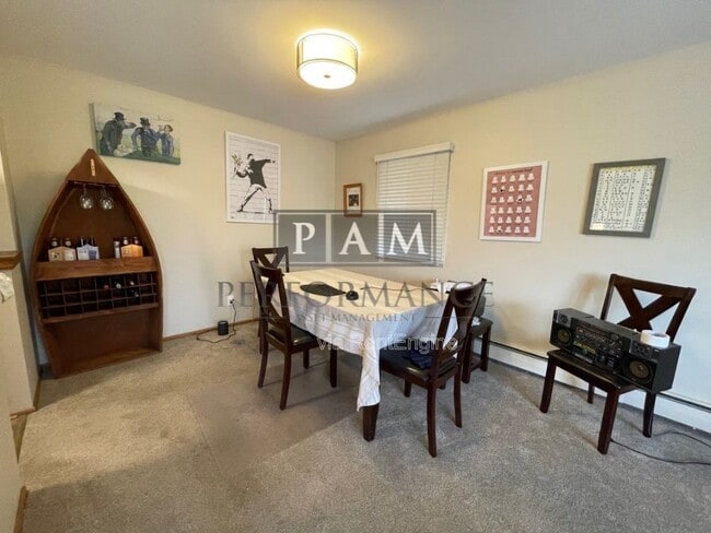 Photo - 4434 N Oakland Ave Unit Apt 201