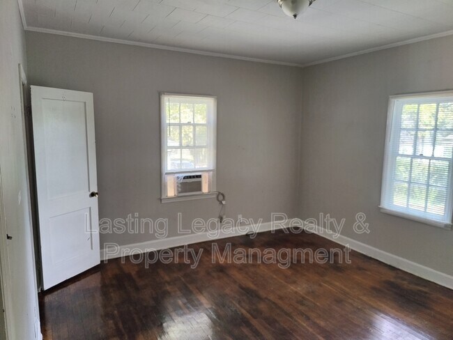 Photo - 1712 Grant Ave