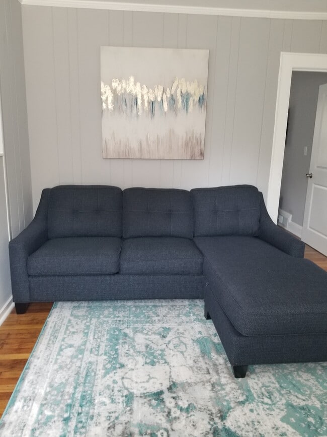 living room - 15 Motor Rd