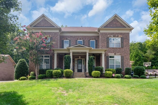 Stunning All-Brick Home in BridgeMill Comm... - Stunning All-Brick Home in BridgeMill Comm...