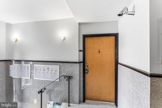 Building Photo - 70 Rhode Island Ave NW Unit 204