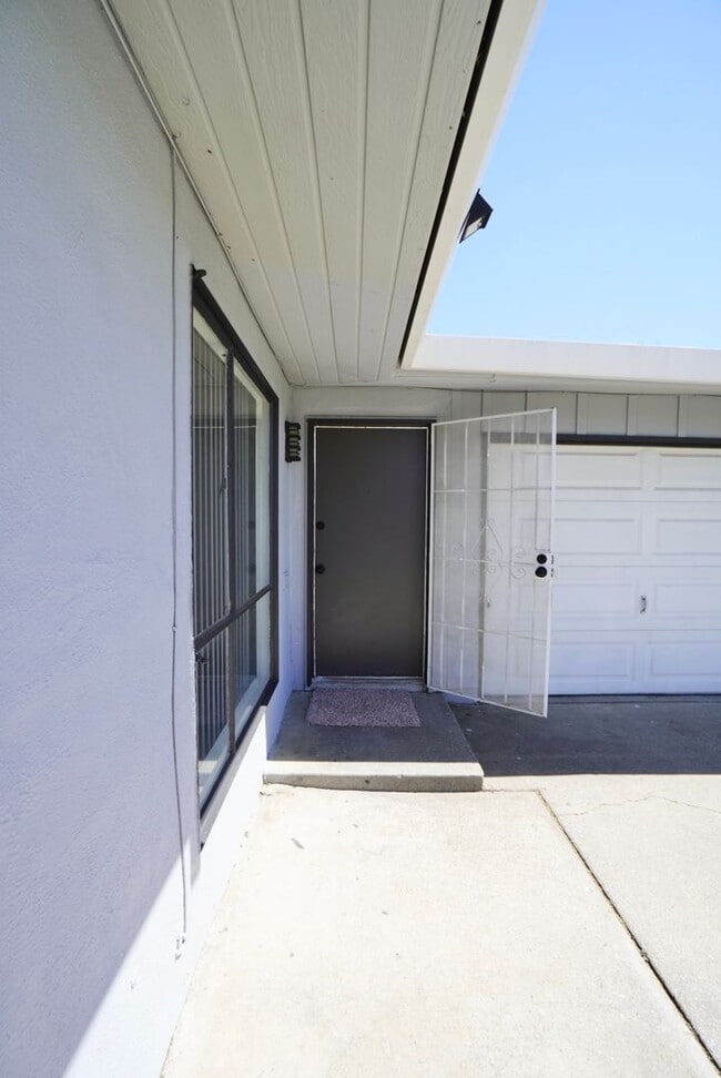 Photo - 6548 Stoneman Dr
