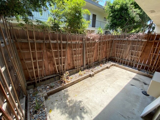 Photo - 3746 S Canfield Ave