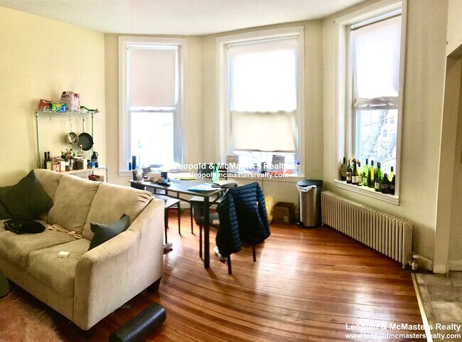 Photo - 1132 Commonwealth Ave