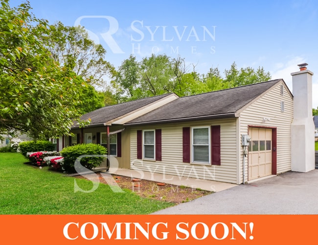 Beautifully updated 3 bedroom rancher! - Beautifully updated 3 bedroom rancher! House