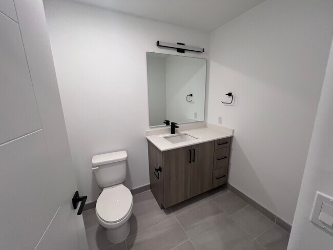 Photo - 244 NW 31st St Unit A2