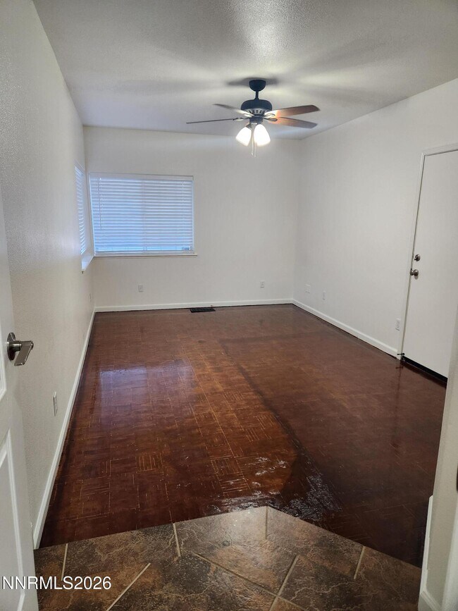 Photo - 3653 Hemlock Ct