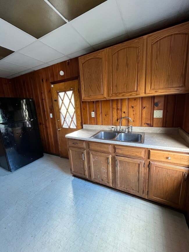 Photo - 2029 Commercial Ave Unit 2029 Commercial Ave