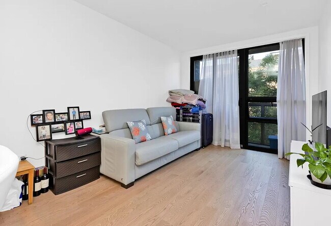 Comfortable Living in a Desirable Area