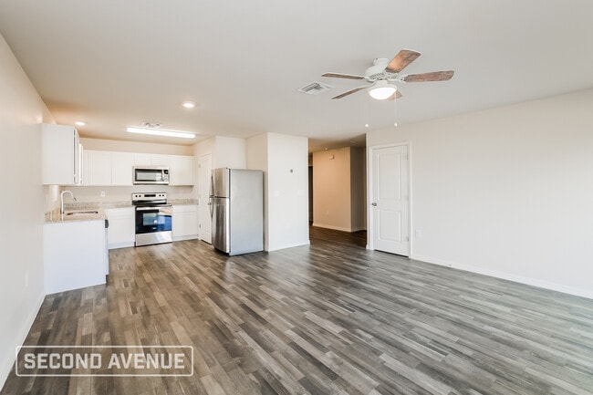 Photo - 1025 Halby Ave S