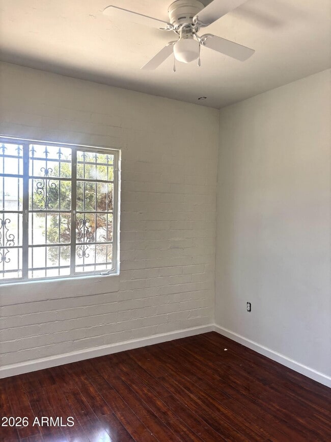 Photo - 1341 F Ave