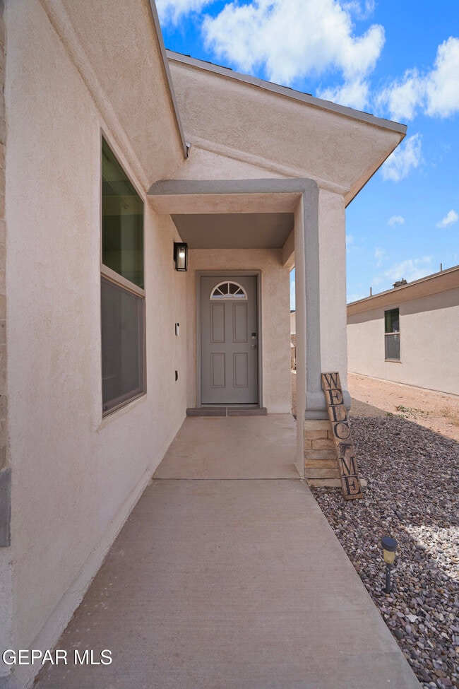 Photo - 15220 Apex Ct