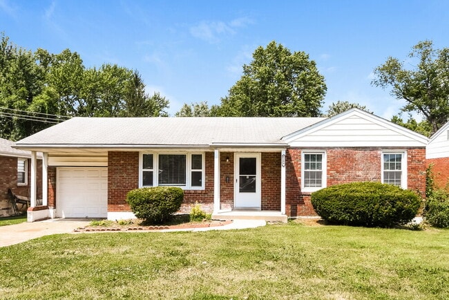 Photo - 1249 Waldorf Dr House
